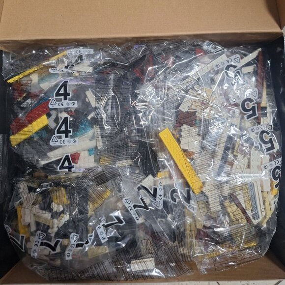 Titanic Building Blocks Set, Toy Ship Model Kit, Building Bricks Sets for Adult - Picture 5 of 5